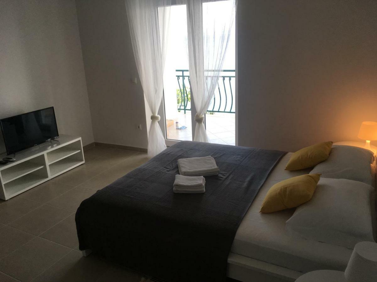 Apartments File Five Podgora Exterior foto